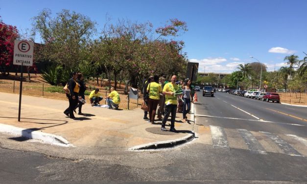 Moedeiros defendem a Pátria em ida à Brasília