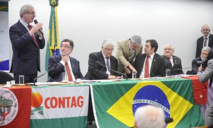 Manifesto da Frente em defesa da soberania alerta para atentado às riquezas nacionais