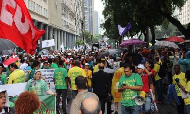 Mais um dia de protestos no Centro do Rio