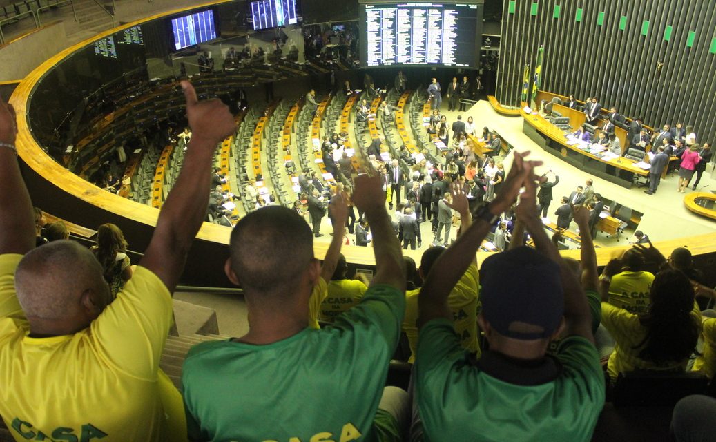 Saiba quais deputados da atual legislatura assinaram a Frente Parlamentar em Defesa da CMB