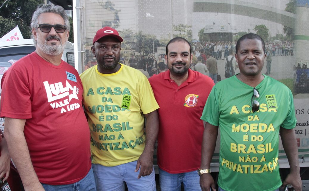 Moedeiros presentes no 1º de Maio na praça XV