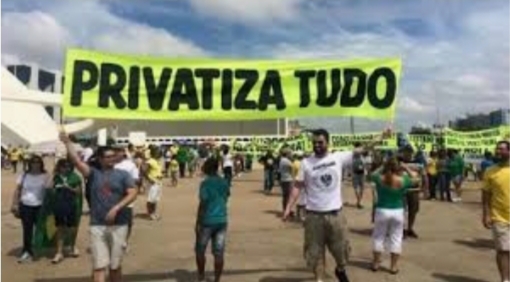 Privatizar tudo reduz dívida, mas não elimina corrupção nem reduz preços