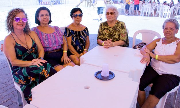 Encontro de amigos na Festa dos Aposentados de 2019 (fotos)