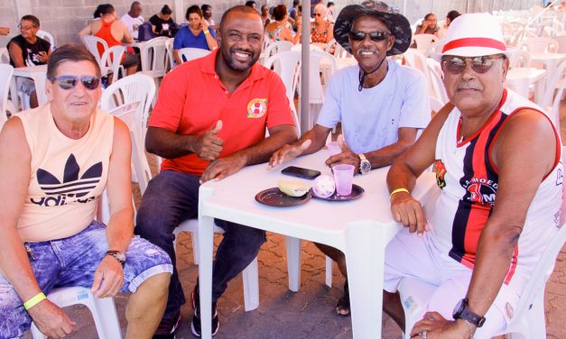 Encontro de amigos na Festa dos Aposentados de 2019 (fotos)