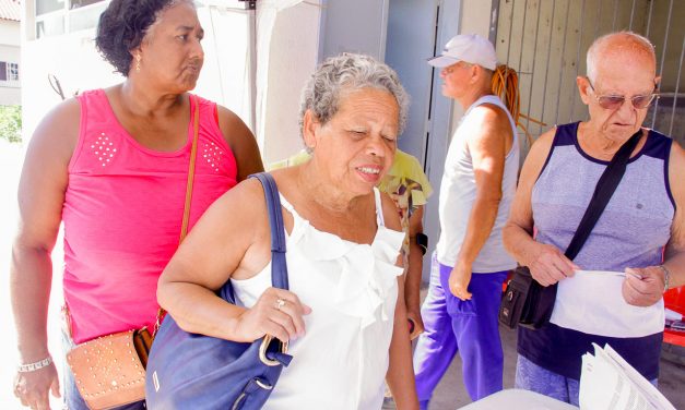 Encontro de amigos na Festa dos Aposentados de 2019 (fotos)