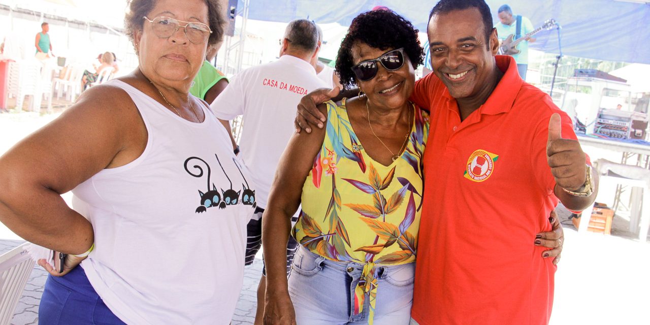 Encontro de amigos na Festa dos Aposentados de 2019 (fotos)