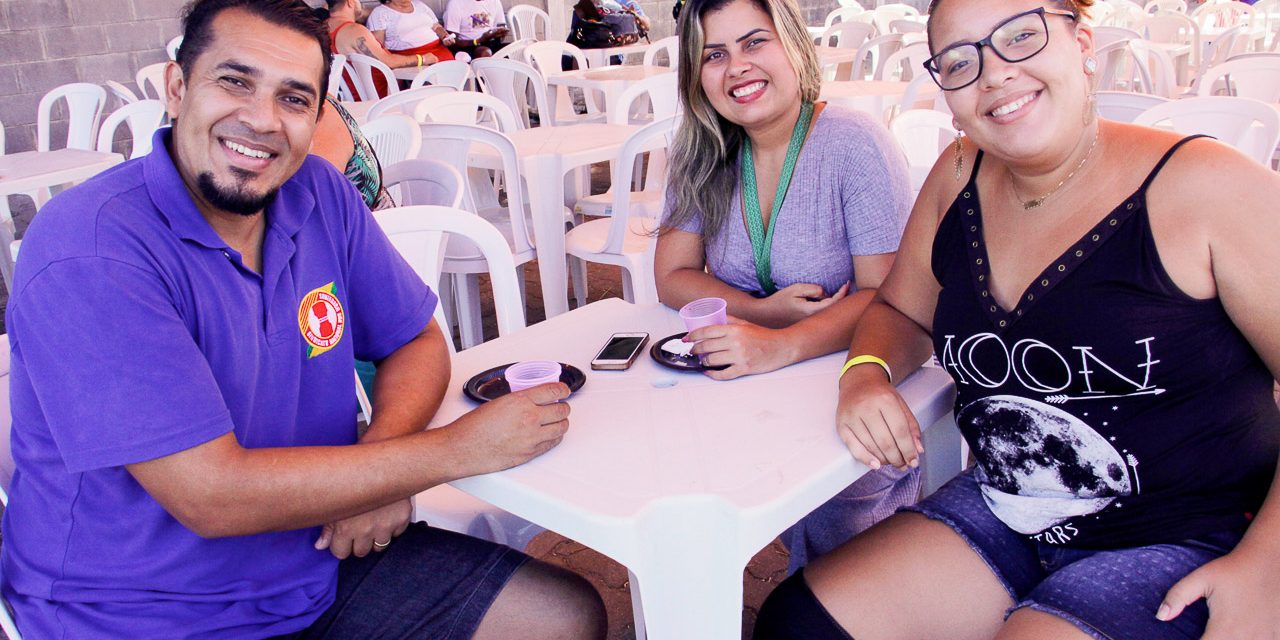 Encontro de amigos na Festa dos Aposentados de 2019 (fotos)