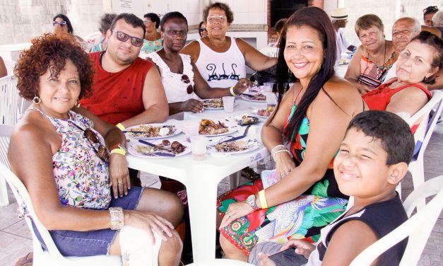 Encontro de amigos na Festa dos Aposentados de 2019 (fotos)