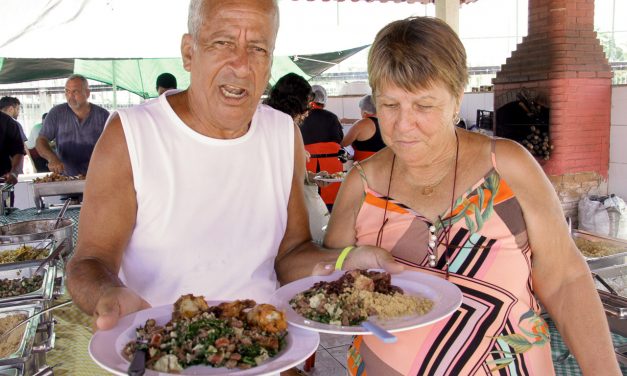 Encontro de amigos na Festa dos Aposentados de 2019 (fotos)