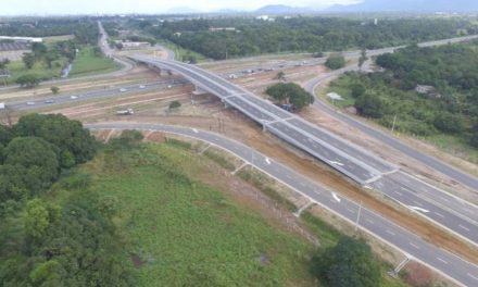 VIADUTO DA CASA DA MOEDA, NA BR-101, É LIBERADO AO TRÁFEGO