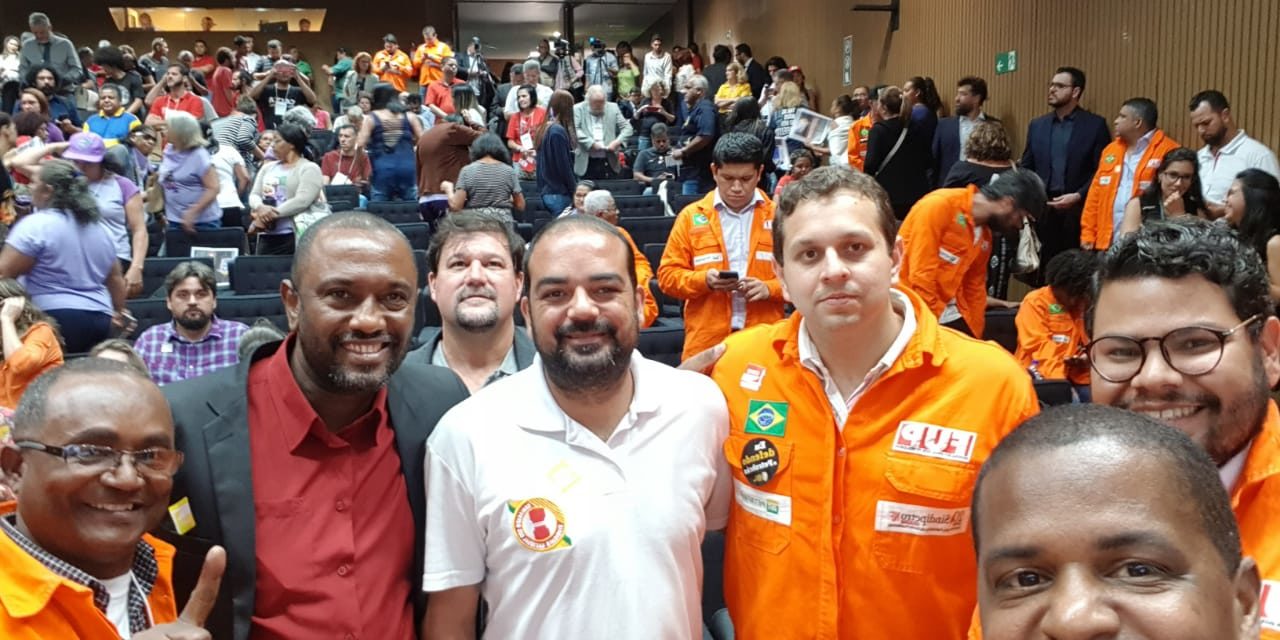 Representantes do SNM participam do Ato pela Soberania Nacional e Popular