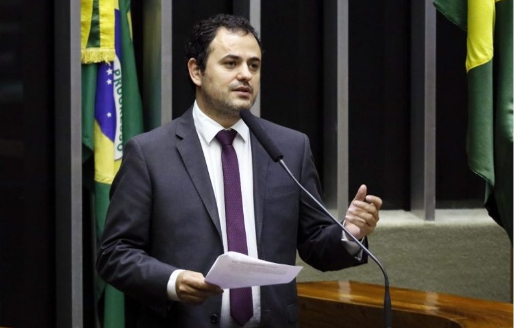 Deputado Federal Glauber Braga (PSOL) participa de reunião virtual do SNM e grava mensagem aos moedeiros.