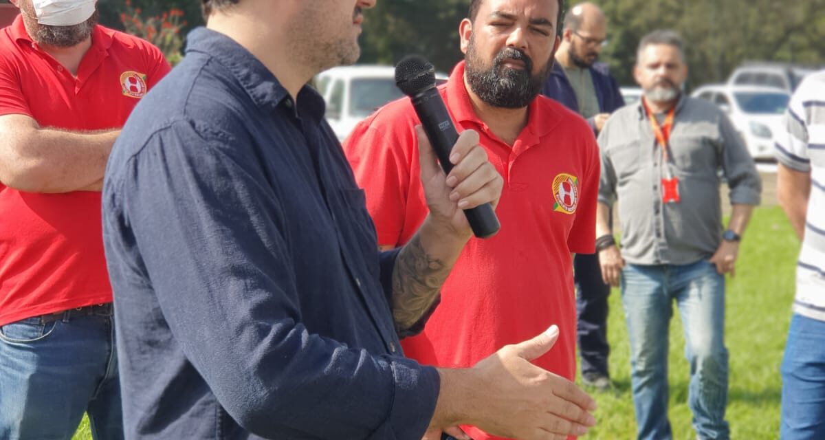 GLAUBER BRAGA PARTICIPA DE ENCONTRO COM OS TRABALHADORES MOEDEIROS